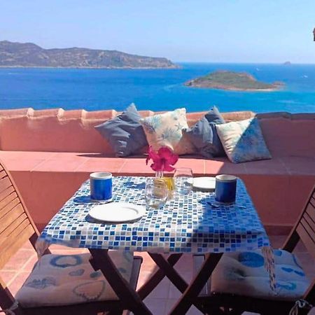 דירות San Teodoro Punta Est Delizioso Monolocale Vista Mare מראה חיצוני תמונה