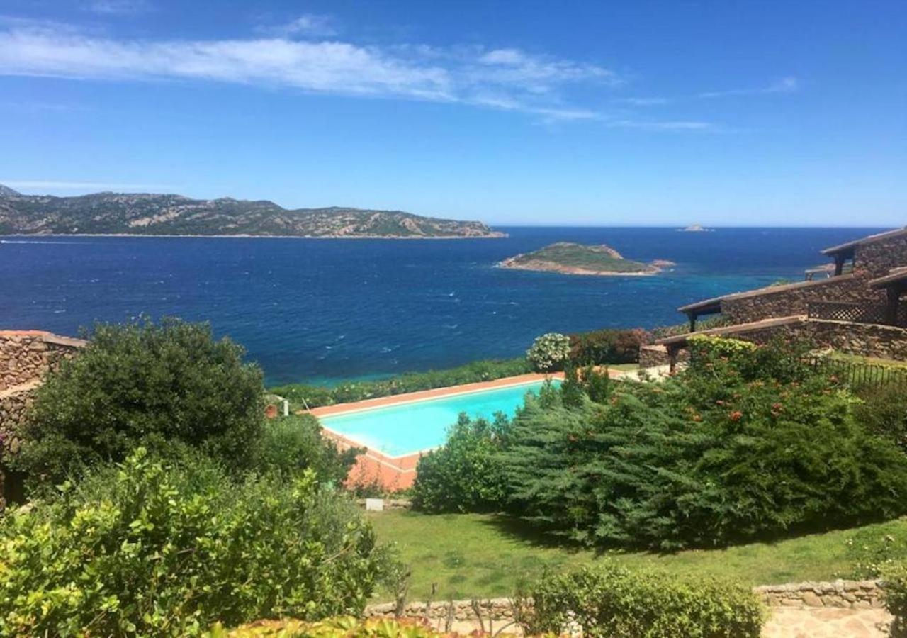 דירות San Teodoro Punta Est Delizioso Monolocale Vista Mare מראה חיצוני תמונה